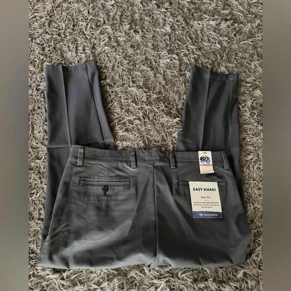 Dockers Men's Gray Easy Khaki Pants new with tags size 38X30 - Picture 1 of 5